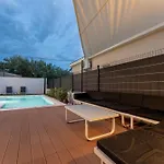 Apartman Bernie With A Pool Zadar