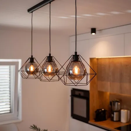 Bernie With A Pool Apartmán