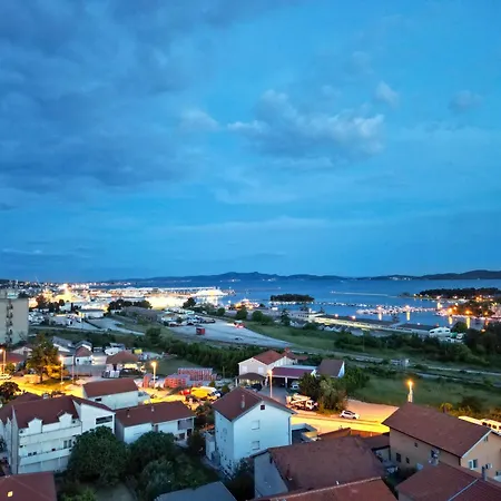 Bernie With A Pool Apartman Zadar